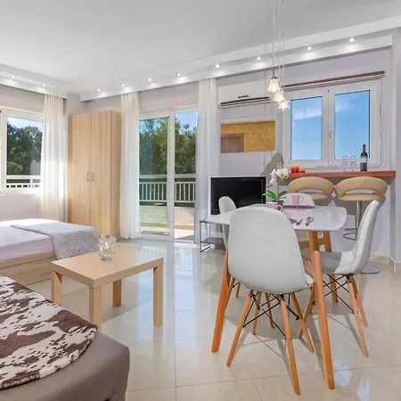 4. Sea view luxury suite for 4 in Rhodes centre! Rhodes City Extérieur photo